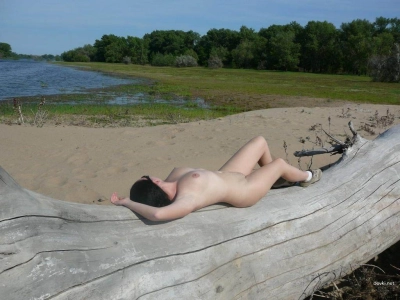 Explicit Erotic Amateur Photos for Memory - Sensual and Provocative Shots