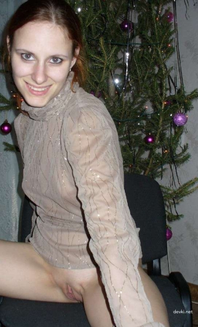 Amateur Slut Loves Posing Nude - Explicit XXX Photos!