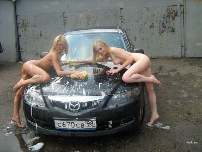 Explicit Naked Girls Washing Car Amateur Photo - Hot Babes in Action