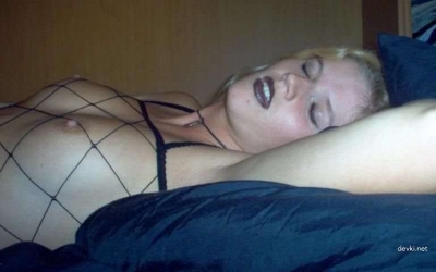 Blonde Rides Cock in Amateur Porn - Explicit XXX Photo