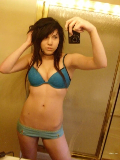 Explicit Selfie: 18-Year-Old Girl Takes Nude Photos of Herself