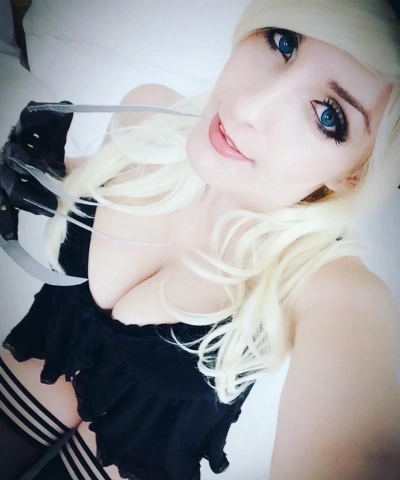 Seductive Cosplay Babes: Sexy and Revealing Girls in Costumes