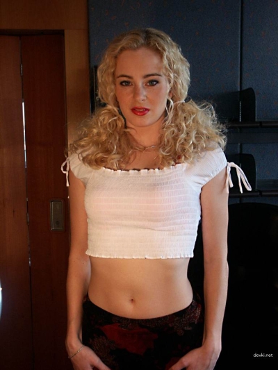 Amateur Blonde's Explicit Homemade Porn - Hot XXX Photos