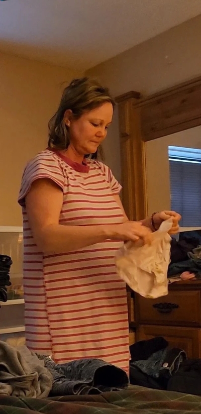 Hot MILF with Big Tits Getting Dressed - Amateur Photo