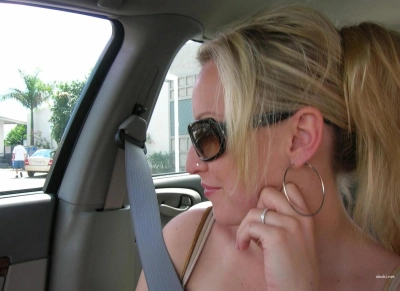 Amateur Wife Close-Up Porn: Explicit Photos of Horny Wives