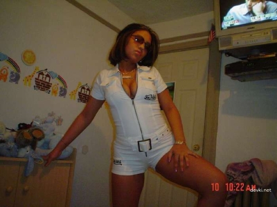 Hot Amateur Babe Having Naughty Fun - Explicit Homemade Porn Pics