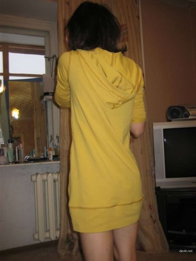 Hot Brunette's Homemade Porn - Explicit Amateur XXX Pics