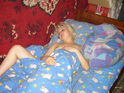 Explicit Amateur Photo: Sleeping Girlfriend's Private Shot