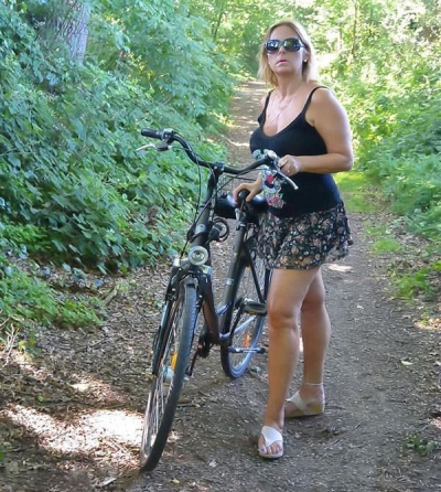 Busty MILF on a Forest Stroll: Explicit Amateur Photo Shoot